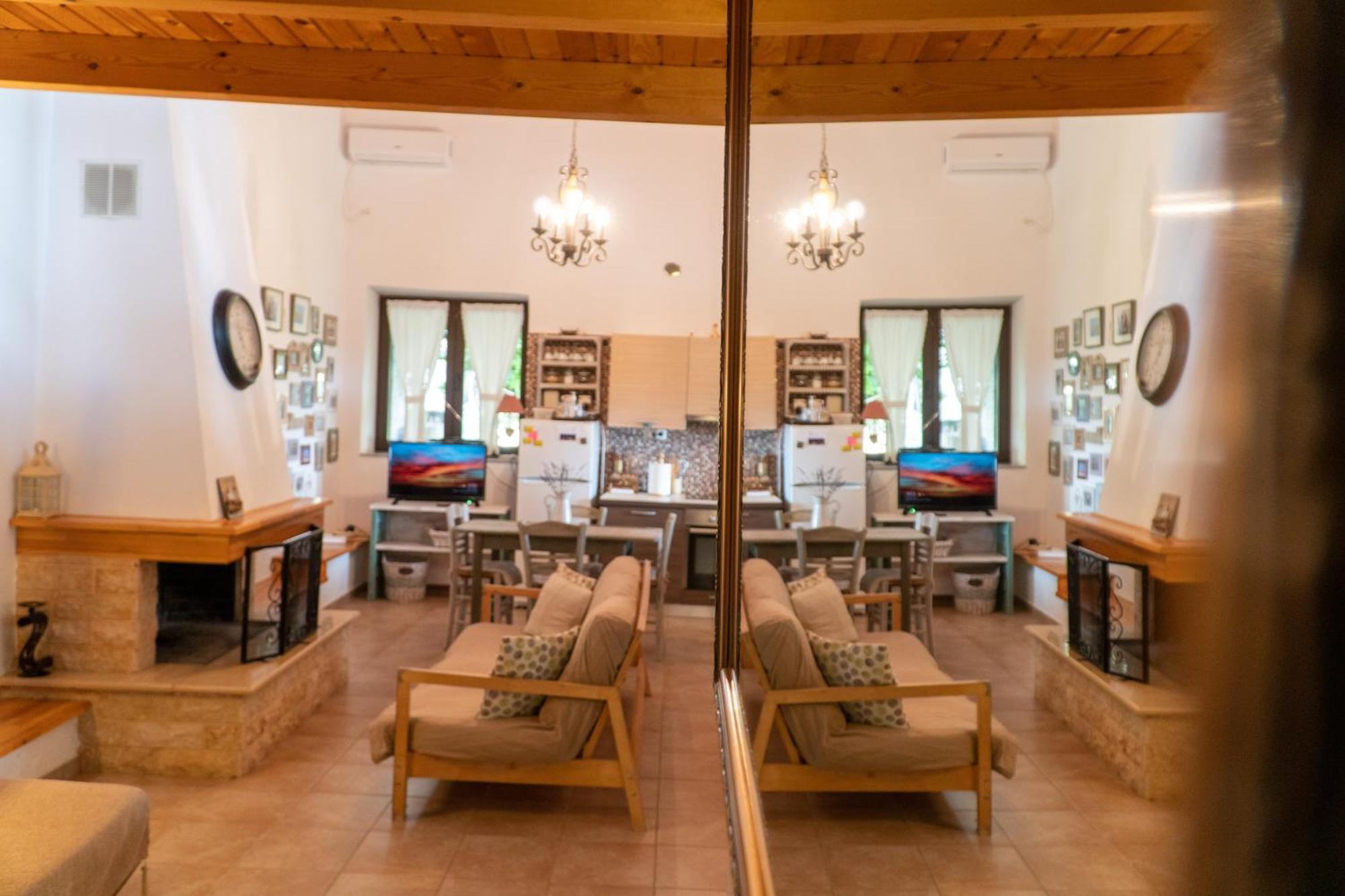 Villa Achinos Akhinos 外观 照片